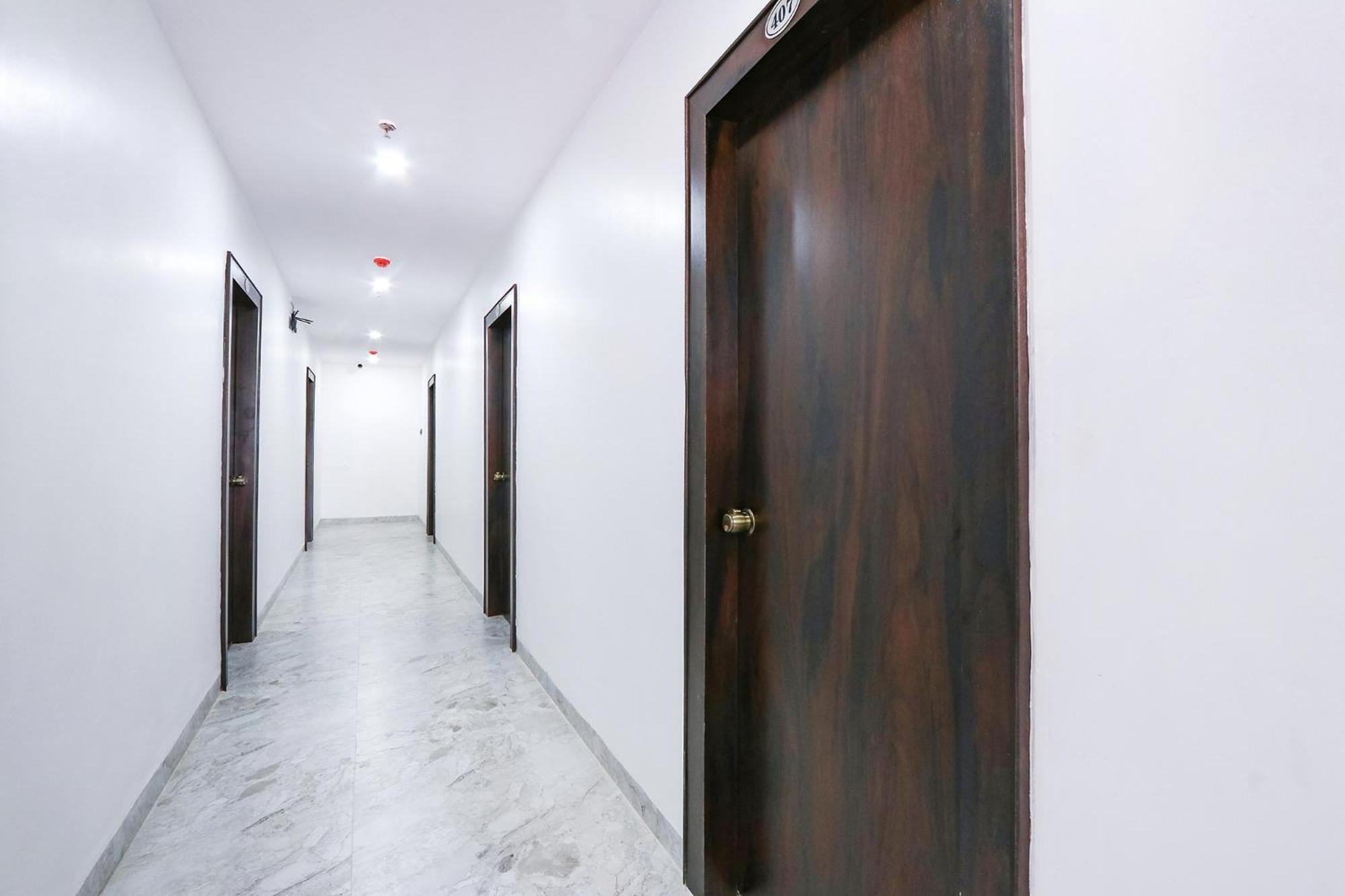 היידראבד Fabhotel Relax Inn מראה חיצוני תמונה